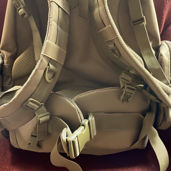 FOX TACTICAL BACK PACK - Picture 5 of 10